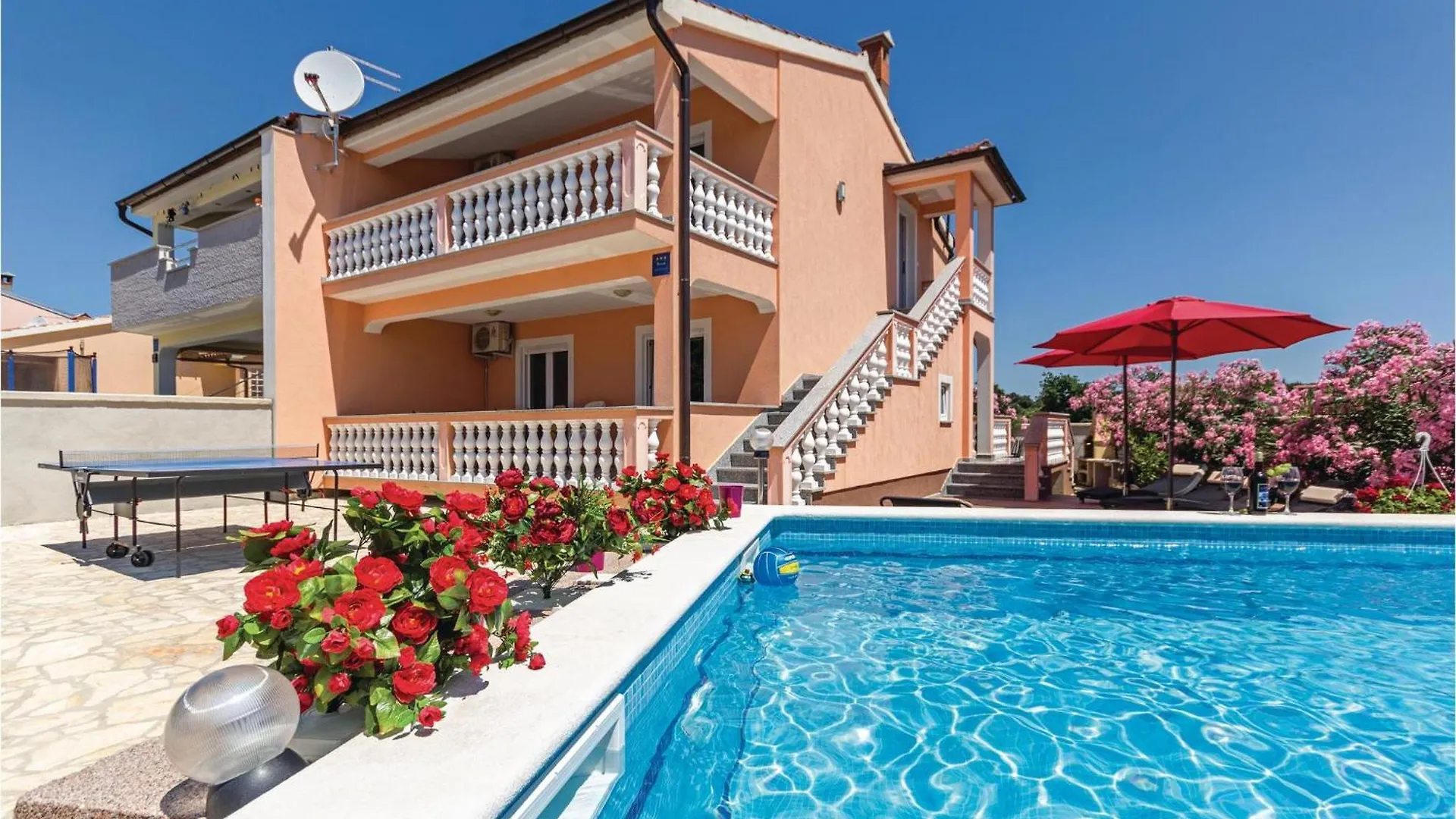 Cozy Home In Betiga With Outdoor Swimming Pool Barbariga