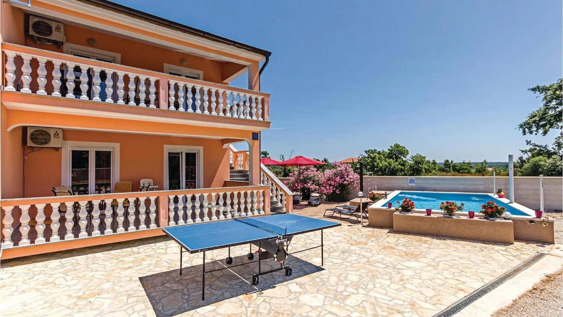 Cozy Home In Betiga With Outdoor Swimming Pool Barbariga