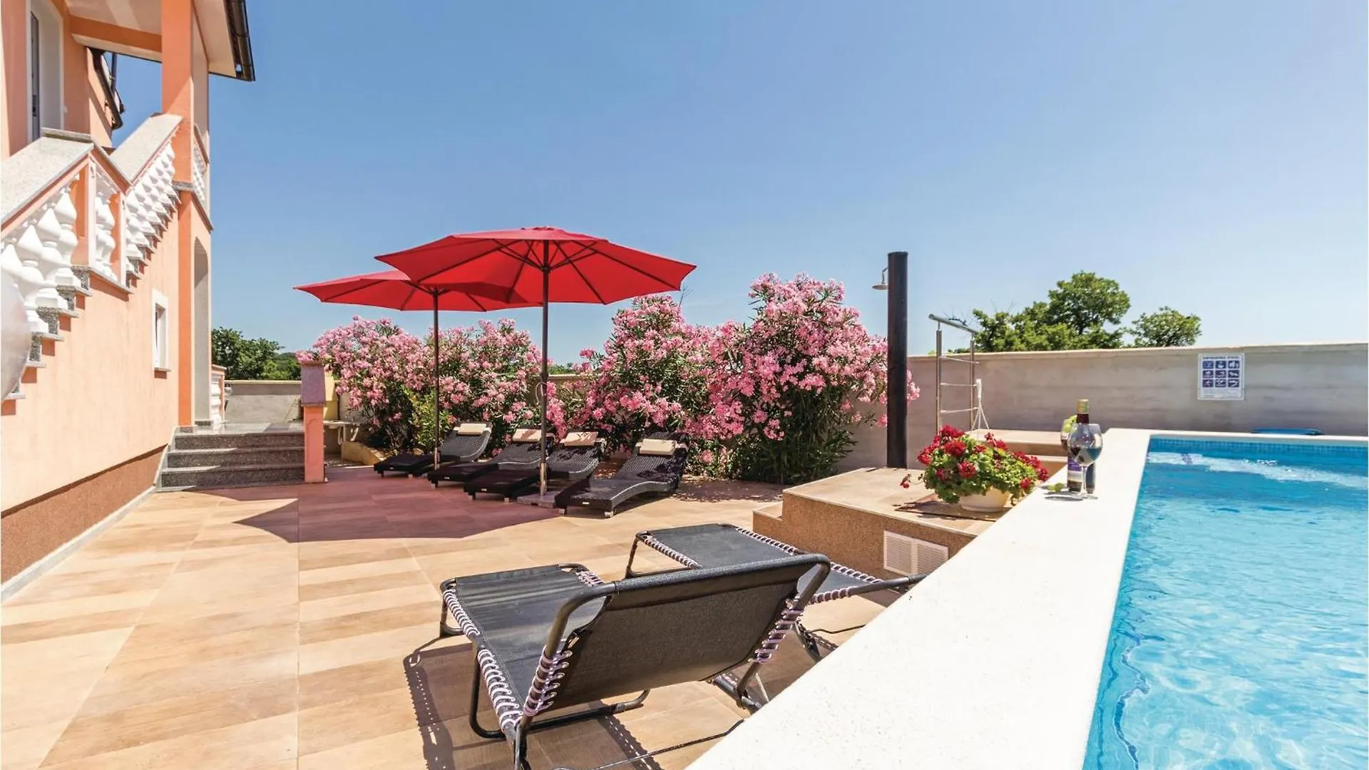 Cozy Home In Betiga With Outdoor Swimming Pool Barbariga